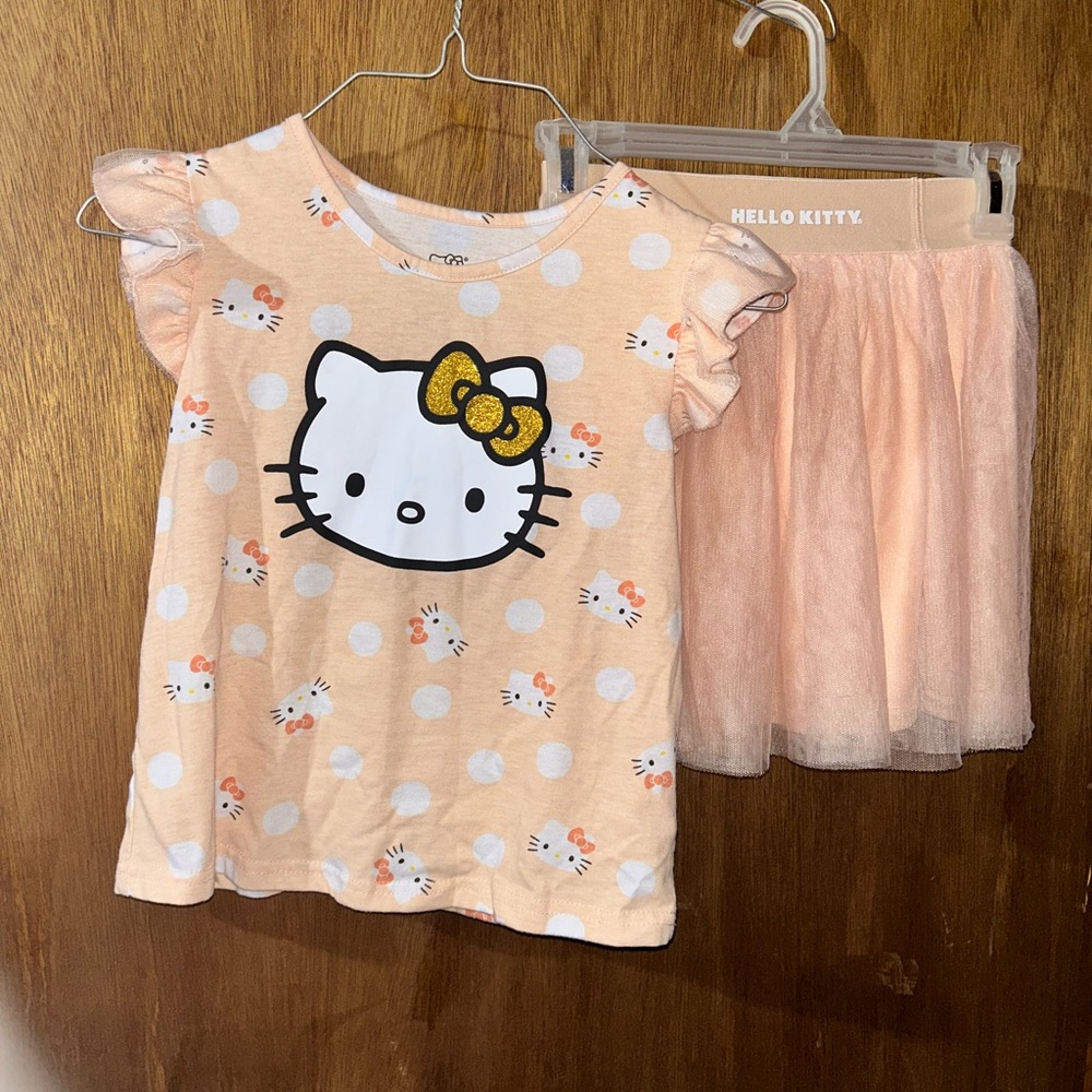 Hello Kitty Peach and White Polka Dot Set